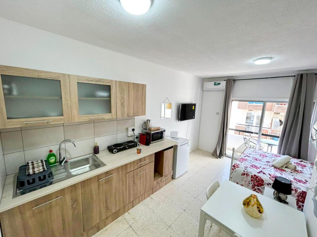 Central Comfort Studio Ларнака Екстер'єр фото